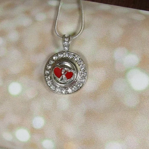 carved silver necklace-Delicate Heart Pendant Necklace