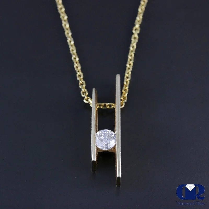 sci-fi sleek necklace-Round Cut Diamond Solitaire Pendant Necklace In 14K Yellow Gold