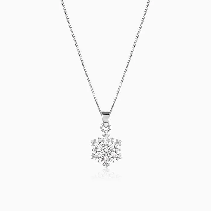 rose gold twisted necklace-Silver Snowflake Pendant With Box Chain