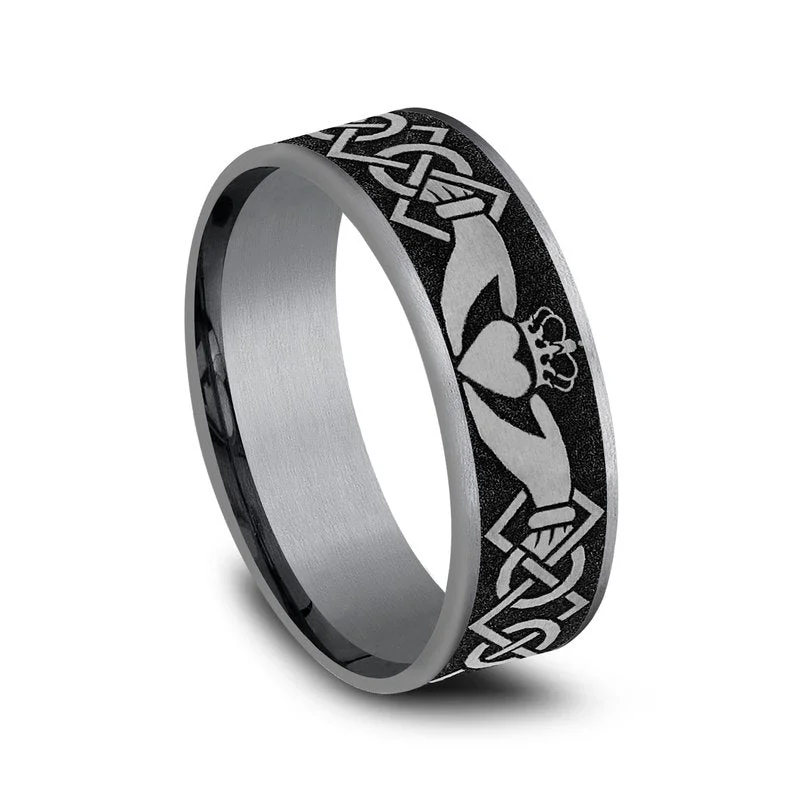 sci-fi matte ring-7.5mm Comfort fit Grey and Black Titanium and Tantalum Claddagh Design