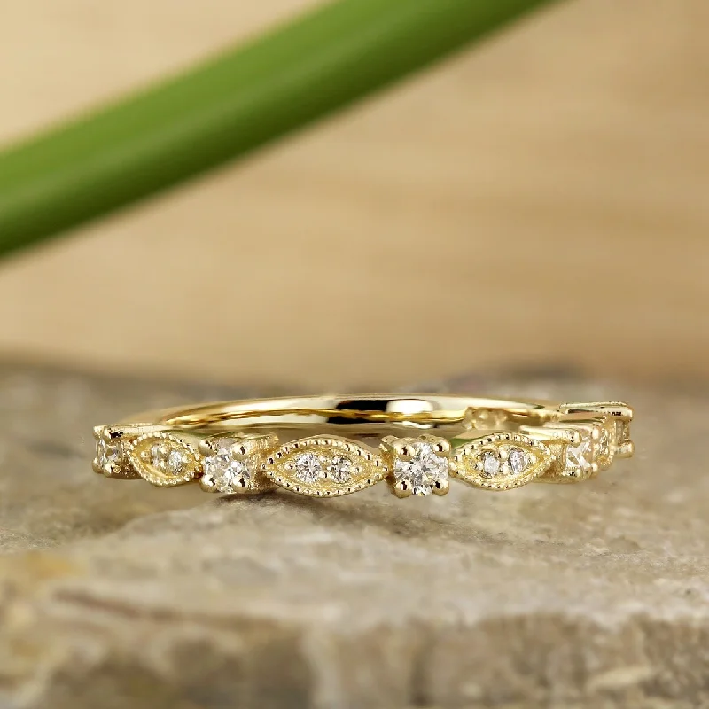 rover chic ring-Auriya 10k Gold 0.05ctw Dainty Vintage Stackable Diamond Wedding Band