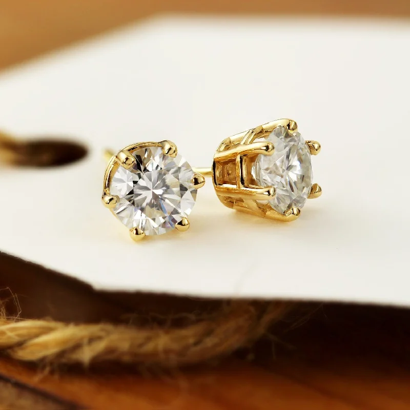 stretchable birthstone earrings-Auriya 1ctw Round Moissanite Stud Earrings 18k Gold - 5 mm