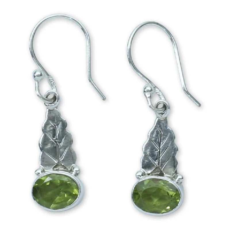 arched stud earrings-Handmade Sterling Silver 'Green Leaves' Peridot Earrings (India)