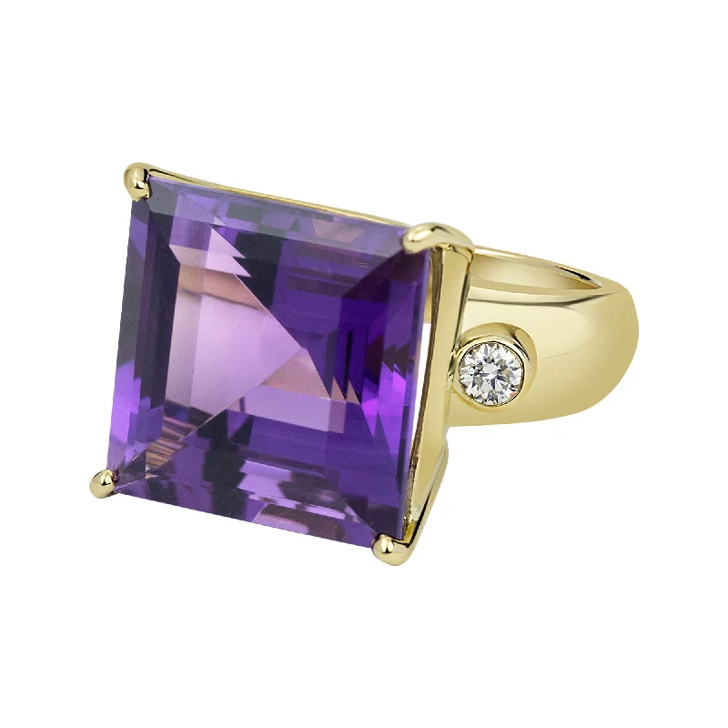 Ring - Amethyst And Diamond